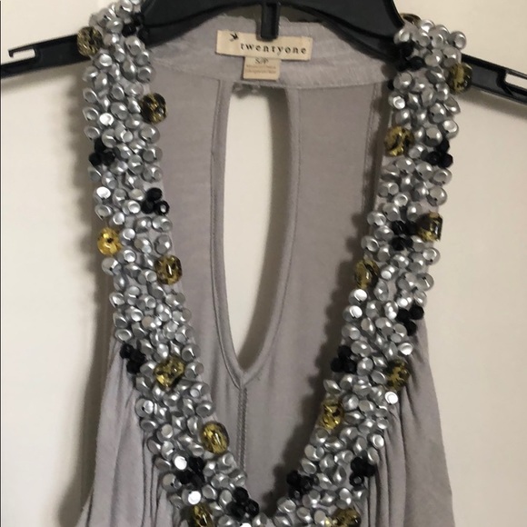 Top - Picture 2 of 6